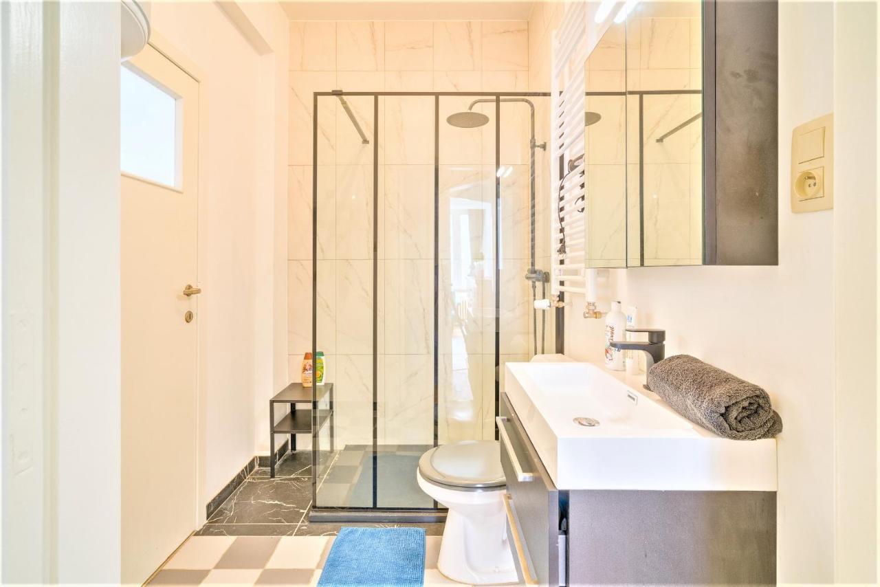 The Lily Lodge In The Heart Of Antwerpen Eksteriør bilde